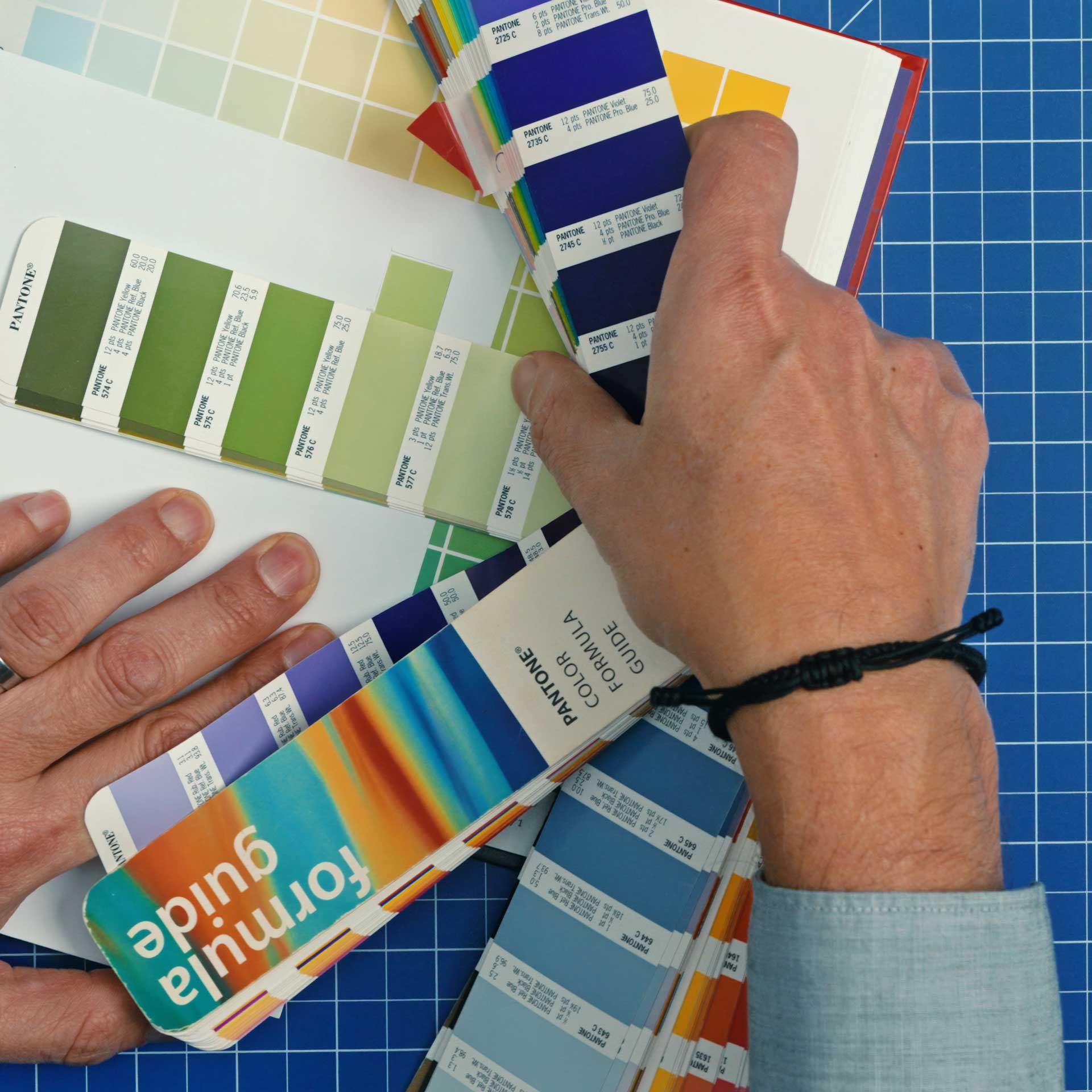 Farbabgleich 4c-Druck zu Pantone